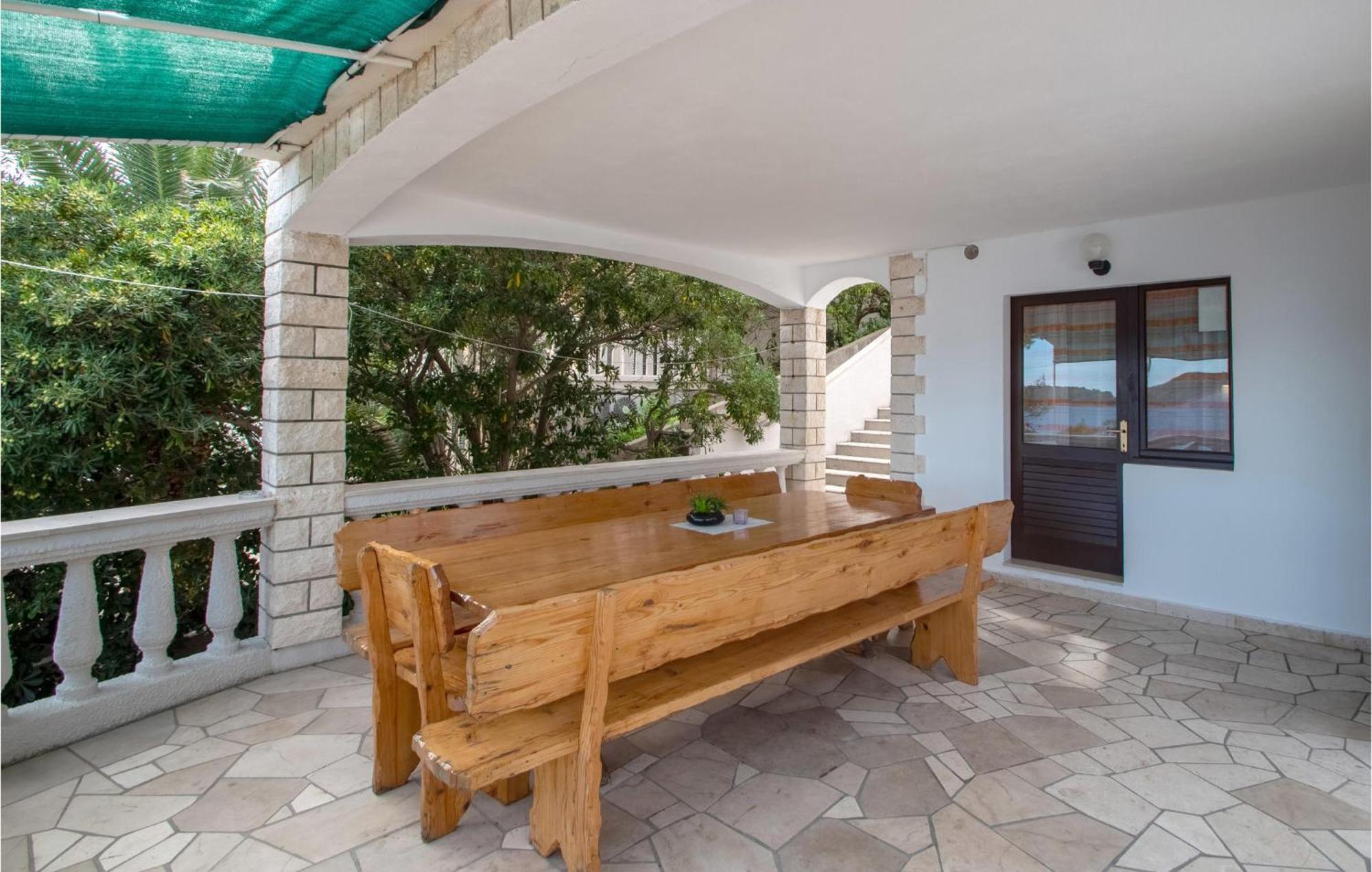 Beautiful Home In Prizba With Kitchen Exterior foto
